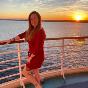 Meet your Posher, Carrie